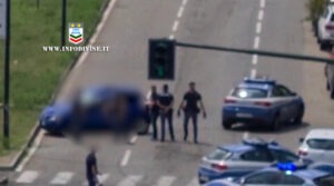scappa dalla polizia Torino