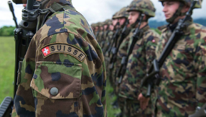 L’esercito svizzero proibisce l’uso di Whatsapp ai militari