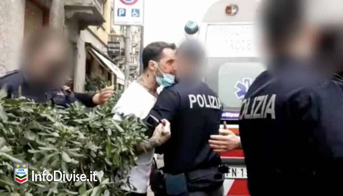 “La polizia rompe i cogl..”. Show di Fabrizio Corona al processo