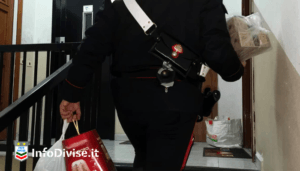 carabinieri portano la spesa