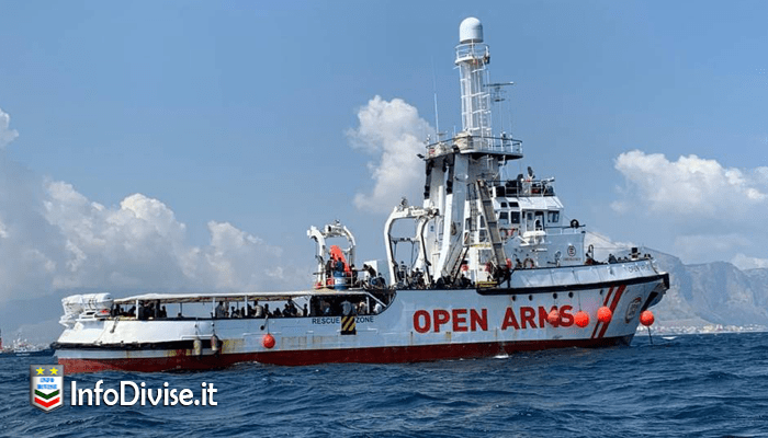 Open Arms denuncia il sommergibile della Marina Militare italiana
