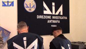 blitz carabinieri contro la mafia foggiana
